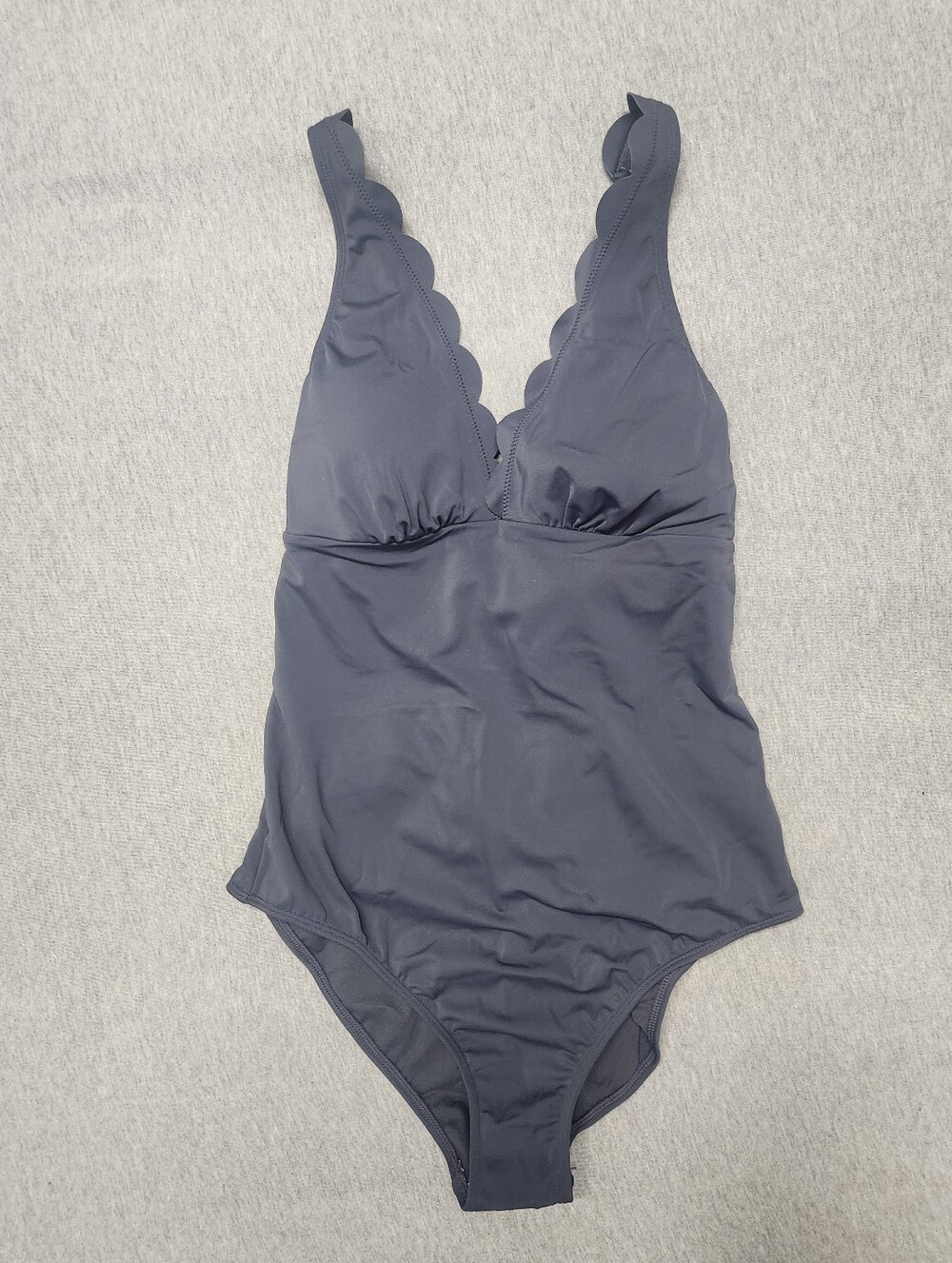 Shade & Shore Scallop Edge Tummy‑Control Plunge One‑Piece Swimsuit – Gray XL
